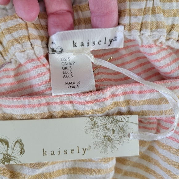 Pale Yellow Smocked Crop Tank Top - Picture 5 of 8